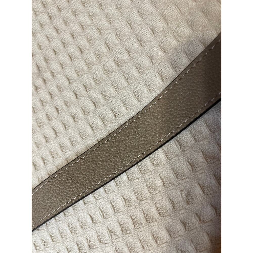 Louis Vuitton Beige/ Dune Short Bag Strap W/ Gold Clasp 21 Inch - Picture 7 of 11